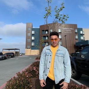 Meet your Posher, Jose